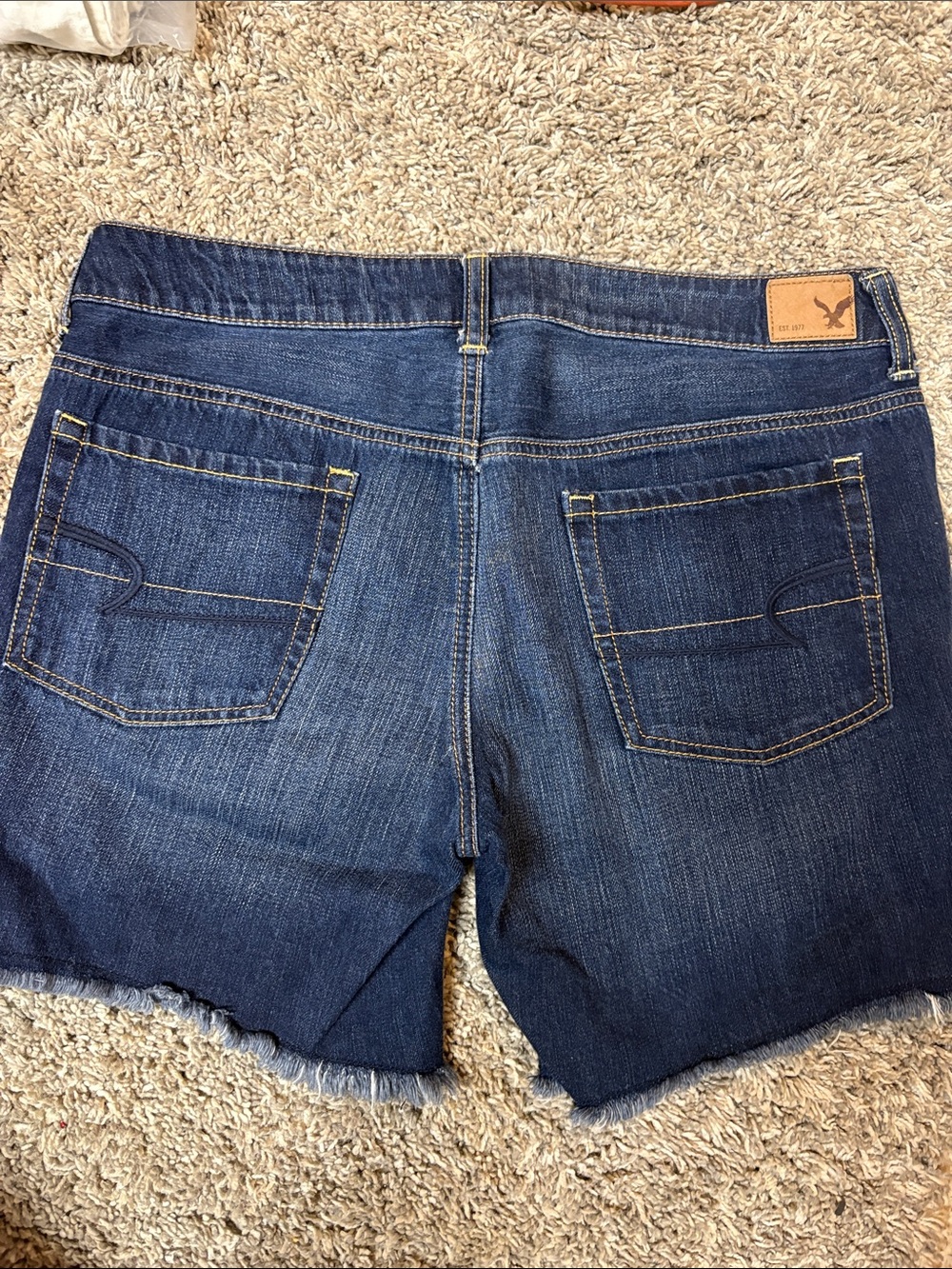 American Eagle Outfitters Navy Blue Frayed Hem Denim Shorts size 6 - Picture 2 of 3